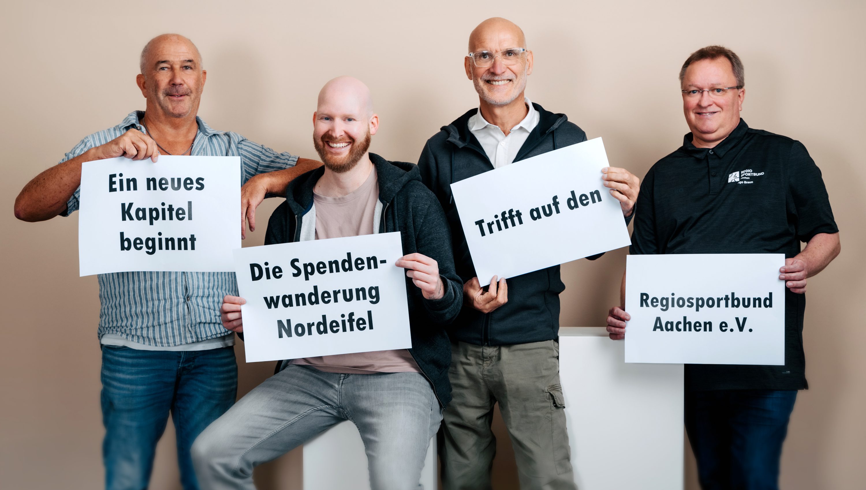 gruppenfoto spendenwanderung
